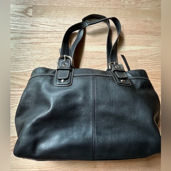 Authentic COACH Soho Large Black Pleated Tote / Shoulder Bag - Picture 2 of 13